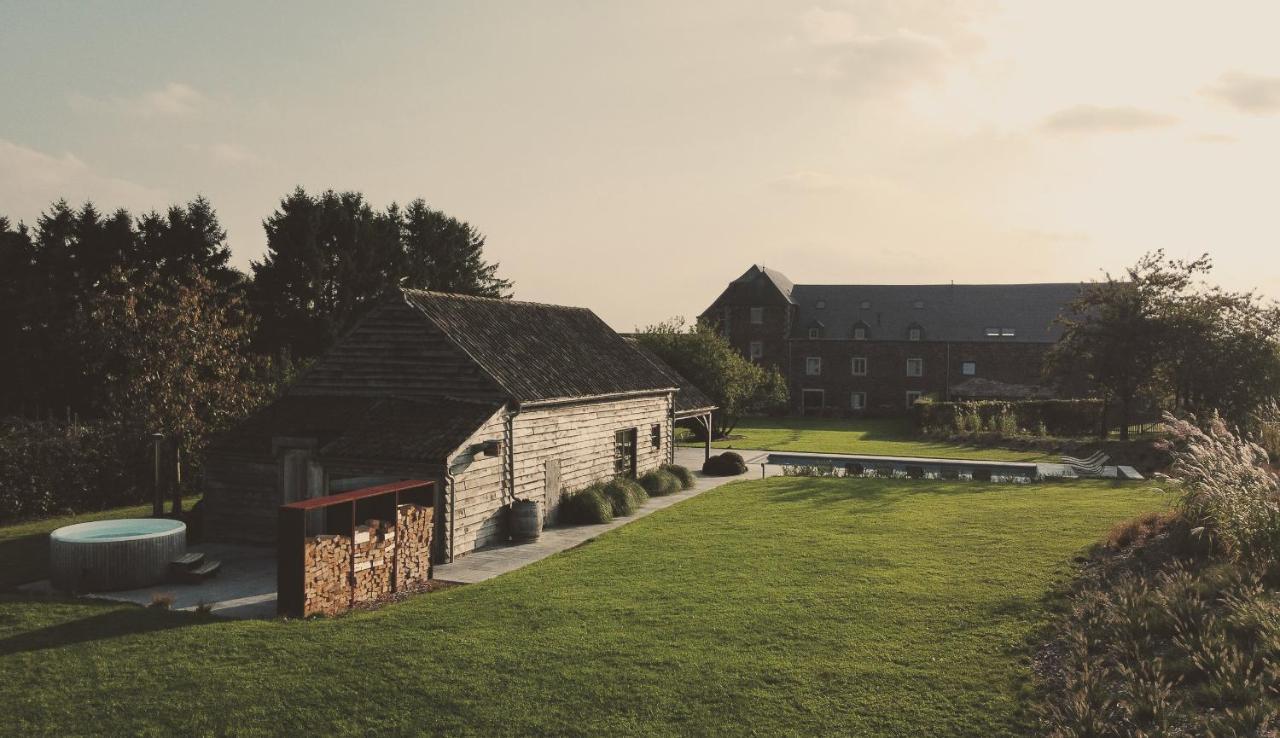 Domaine Sur Les Sarts Hotell Ohey Exteriör bild