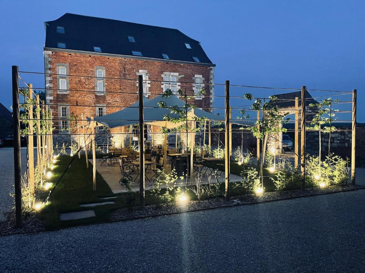 Domaine Sur Les Sarts Hotell Ohey Exteriör bild