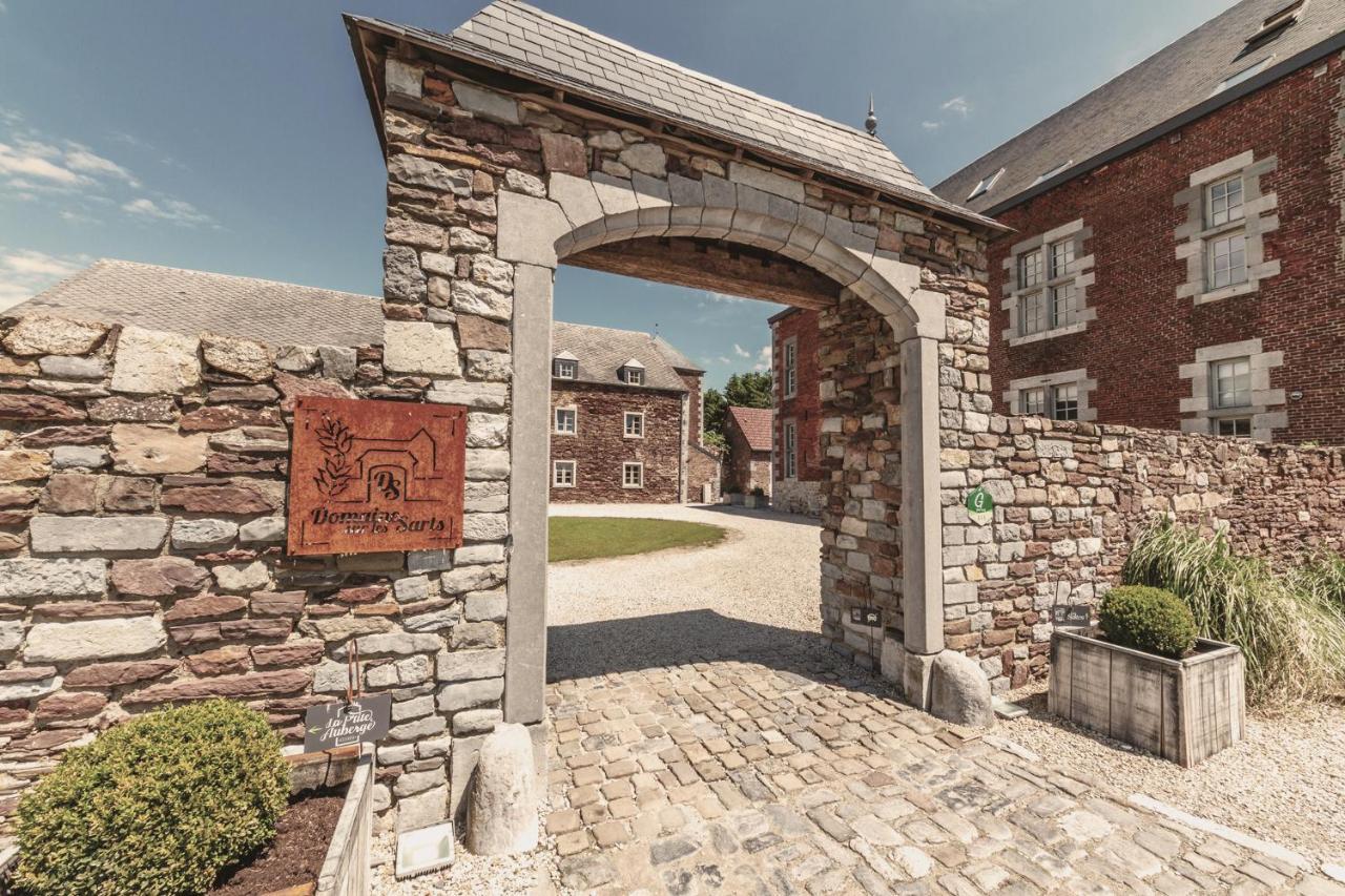 Domaine Sur Les Sarts Hotell Ohey Exteriör bild