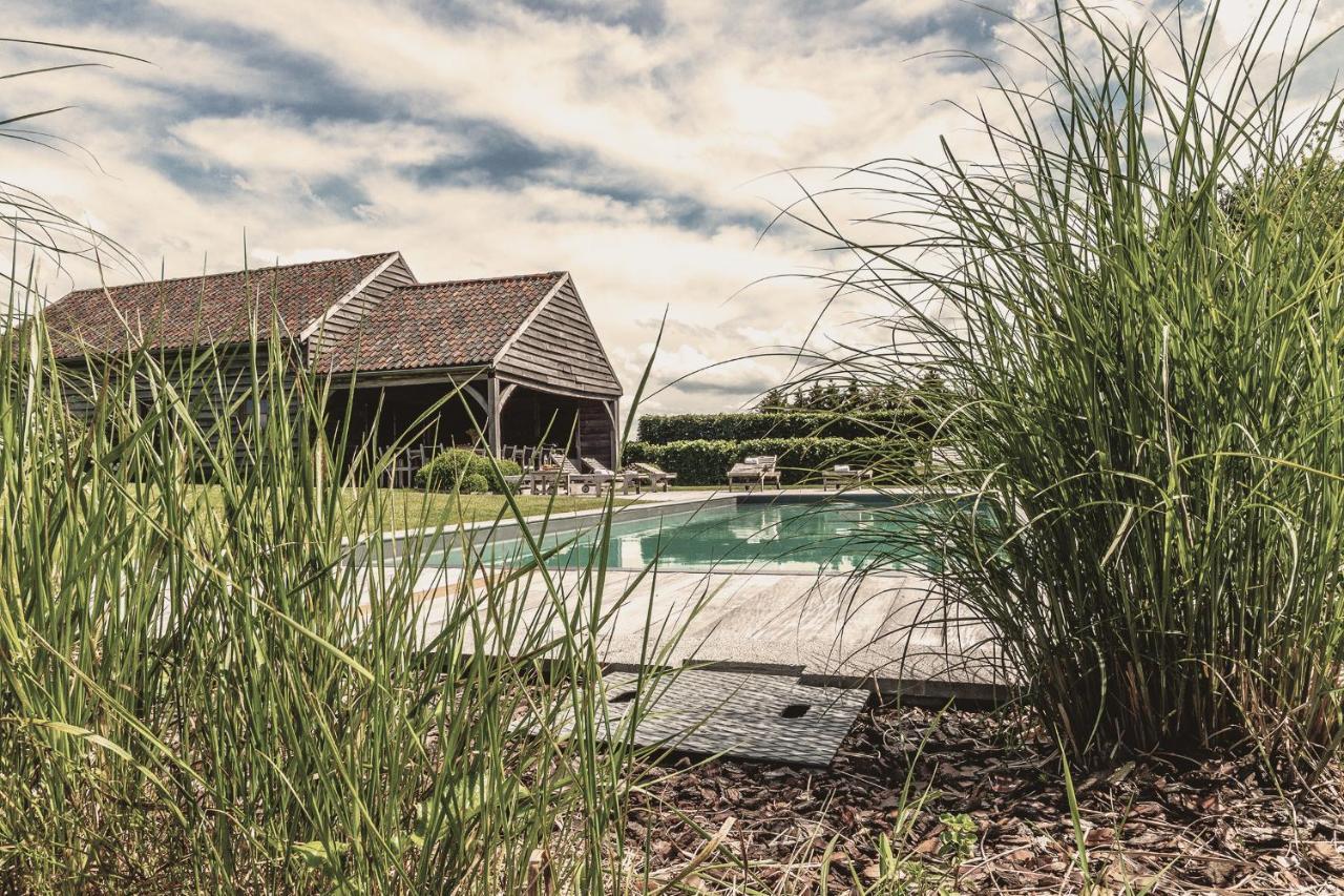 Domaine Sur Les Sarts Hotell Ohey Exteriör bild