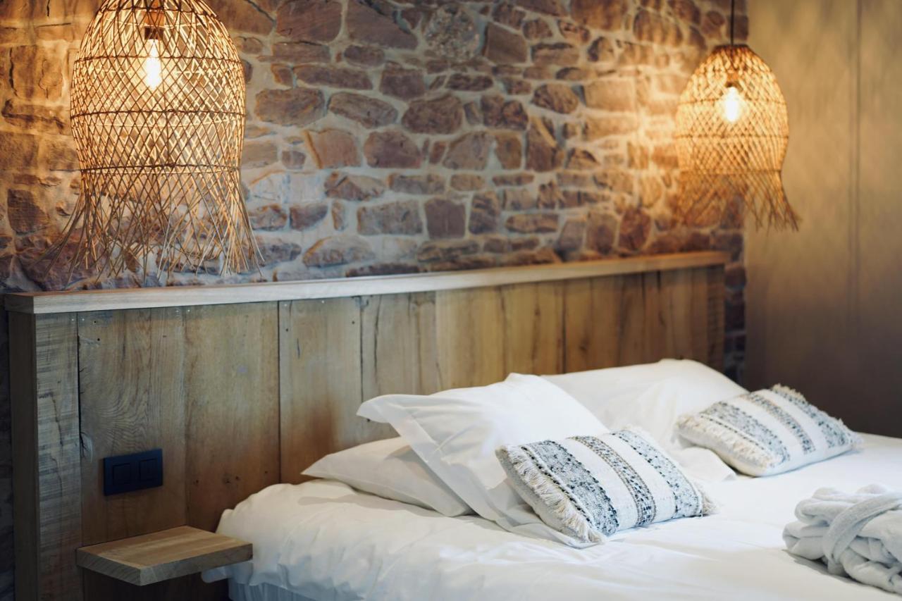 Domaine Sur Les Sarts Hotell Ohey Exteriör bild