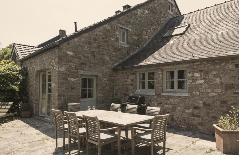 Domaine Sur Les Sarts Hotell Ohey Exteriör bild