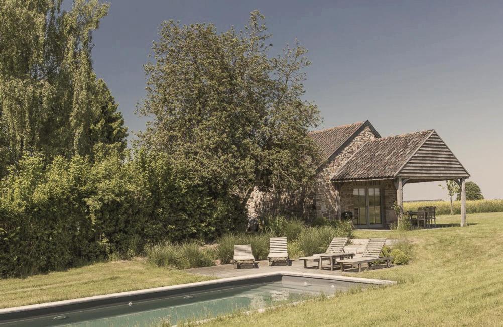 Domaine Sur Les Sarts Hotell Ohey Exteriör bild